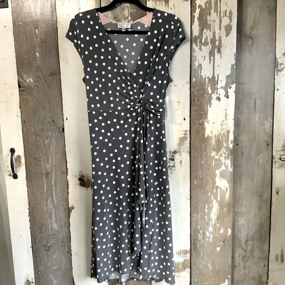 Women’s Signature dress by Robbie Bee